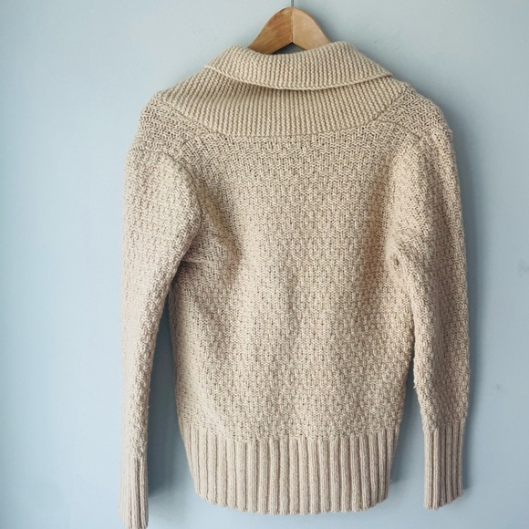 Eddie Bauer Vintage Tan Cable Knit Cardigan - Picture 7 of 9